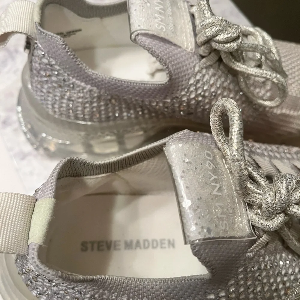 Steve Madden Cream Women's Sneakers - Picture 2 of 3